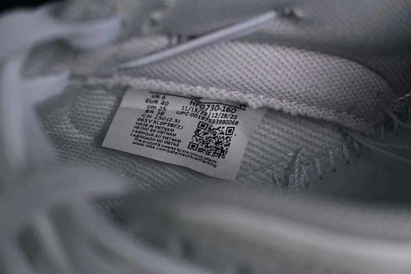 All categories Nk SB Dunk Series Nk SB Dunk Low High-end customized low-top sneakers Nike SB Dunk Low Gray and white straps low-top casual sneakers HF0730-160